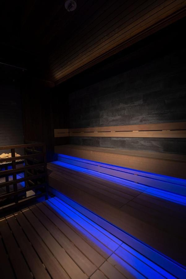 Отель Minakami Onsen Aratashi Минаками Экстерьер фото